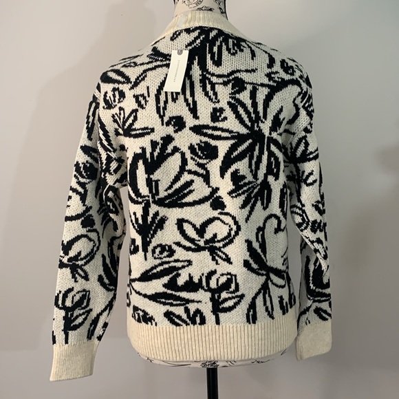 By Anthropologie Floral Pop Embroidered Sweater Size: XS - Picture 6 of 10